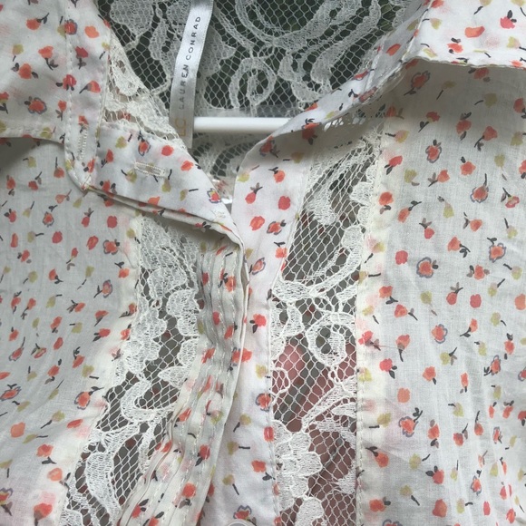 NWT. Vintage - lace/cotton button up shirt. - Picture 5 of 6